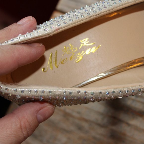 Lola Heel Silver Women's Rhinestone Round Toe Slip-On Pump 245 Korea 7.5 US New - Picture 5 of 9